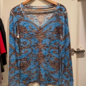 Long sleeve waffle weave tshirt, V-neck